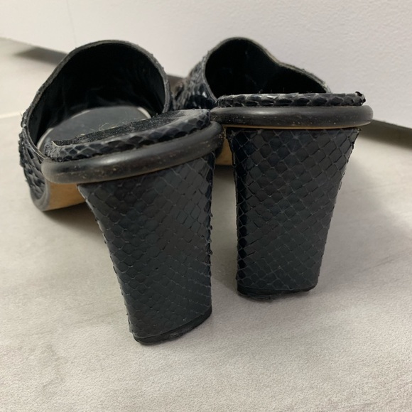 Fendi Square Step-in - Picture 4 of 8